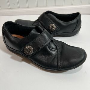 Clarks Artisan‎ Kessa Betty Black textured Leather Slip on